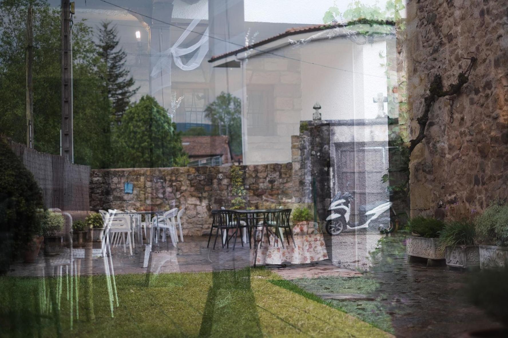 Posada La Estela De Barros Corrales De Buelna Exterior foto
